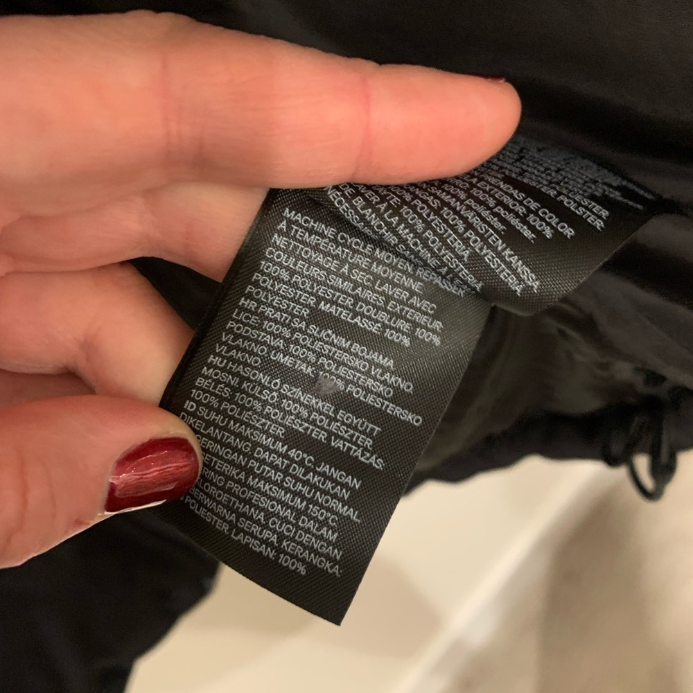 H&M Black Puffy Coat Size L - Picture 8 of 14
